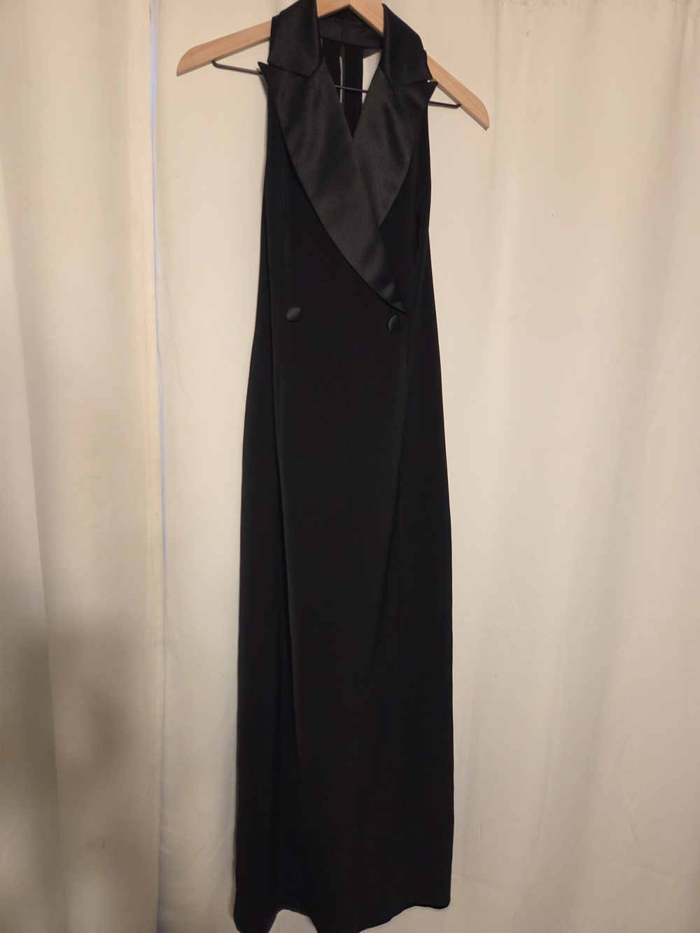 Alex Evenings Black Sleeveless Satin Collar Maxi Gown